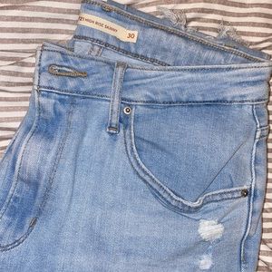 Levi’s High Rise skinny jeans